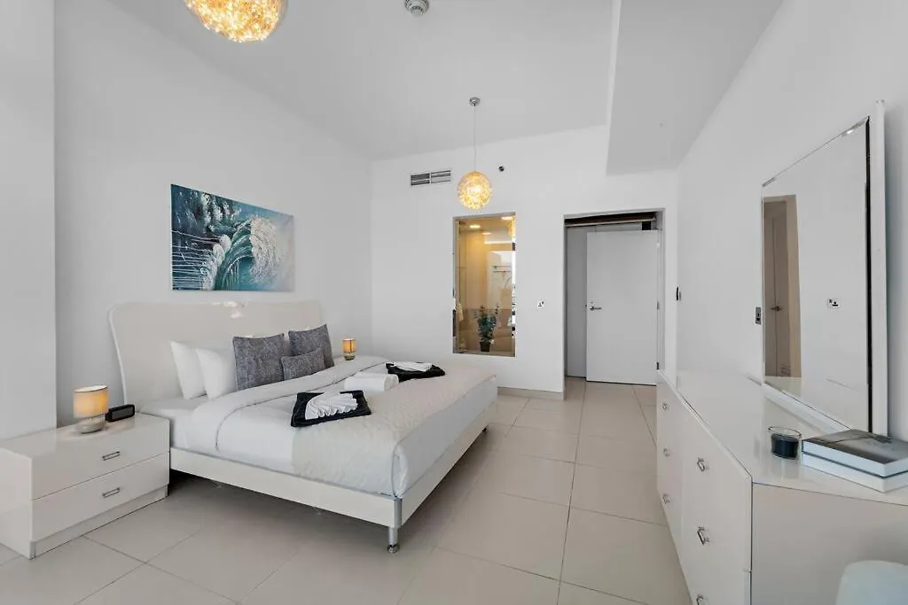Luxury Sea View On The Palm With Access To Beach Dubai Apartment