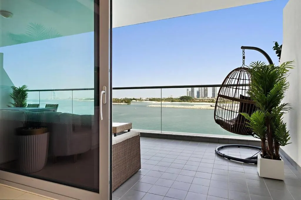 Luxury Sea View On The Palm With Access To Beach Dubai Apartment